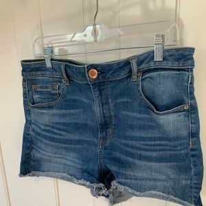 American Eagle high waisted shorts